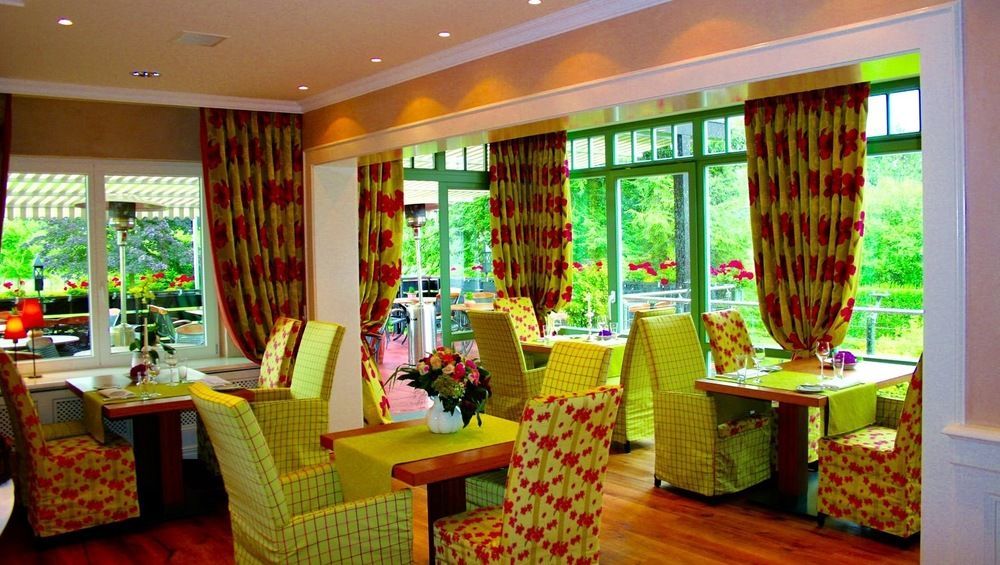 Hotel Menge "An Der Schlacht" Arnsberg Ngoại thất bức ảnh